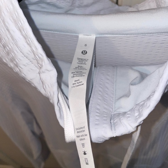 Lululemon wind jacket size 6 - Picture 3 of 3